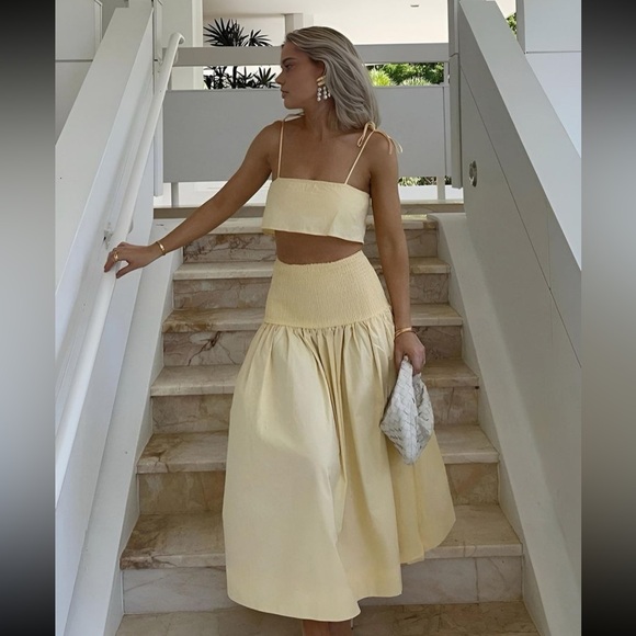 Brand New Shirred Waist Split Thigh Skirt Set - Picture 2 of 5